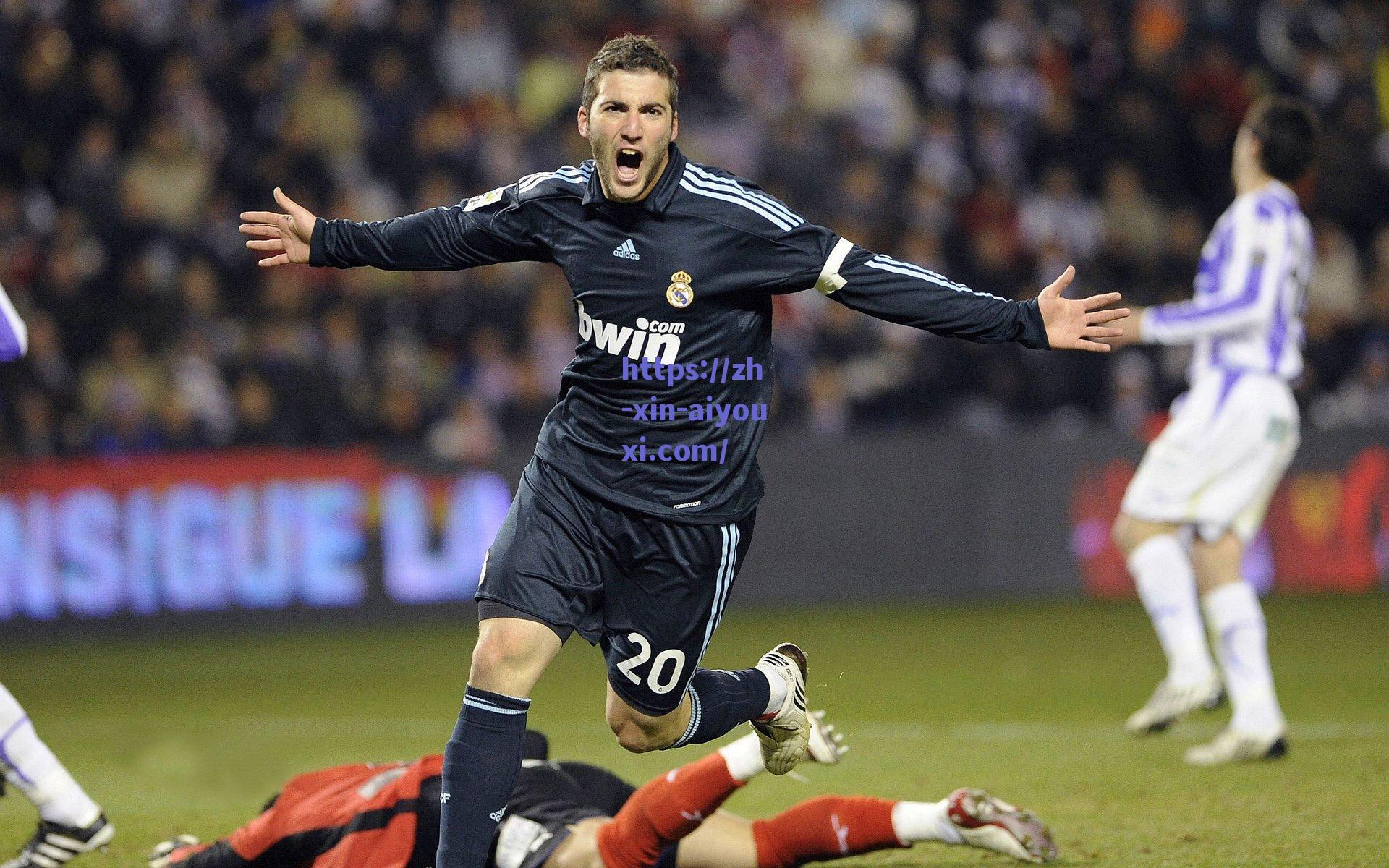 再放狂言!爱德华兹:以前的球员都没技术 乔丹例外